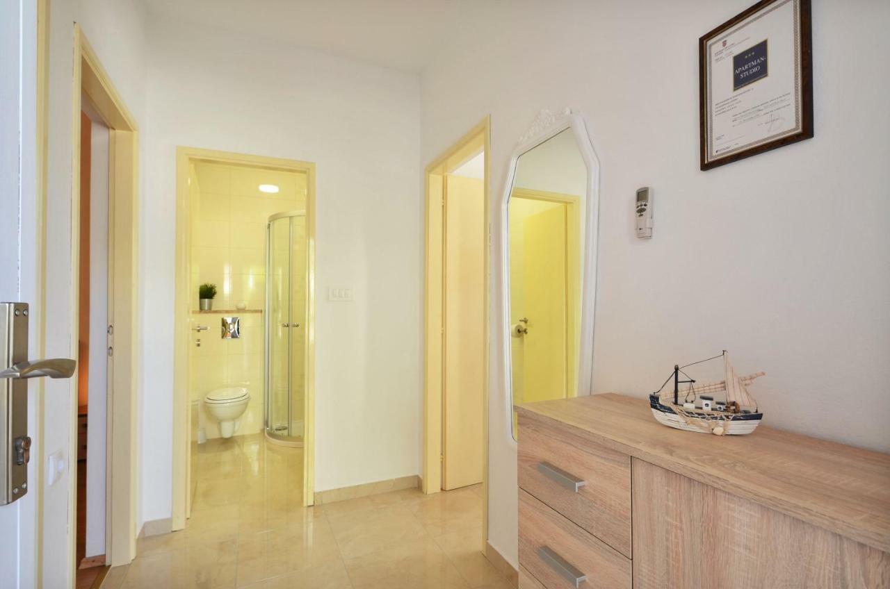 Apartment Jakov Grscica Prizba Luaran gambar